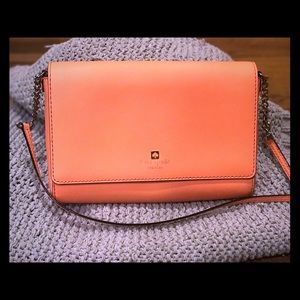 End your summer in coral Kate Spade! 🌸